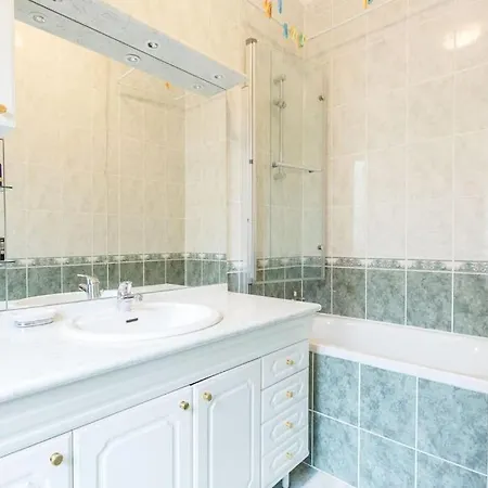 Superb 4 Bdrms 185m2 Trocadero Apartment Paris