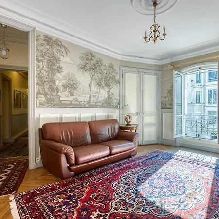 Superb 4 Bdrms 185m2 Trocadero