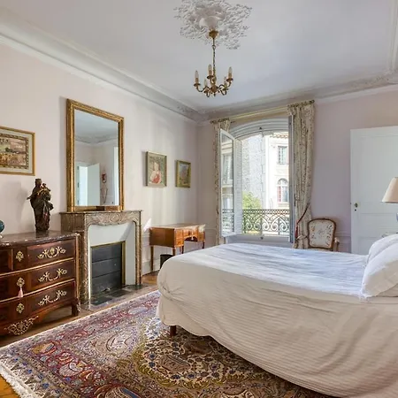 Superb 4 Bdrms 185m2 Trocadero
