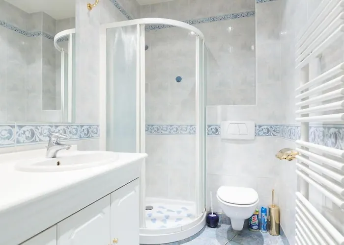 Superb 4 Bdrms 185m2 Trocadero *