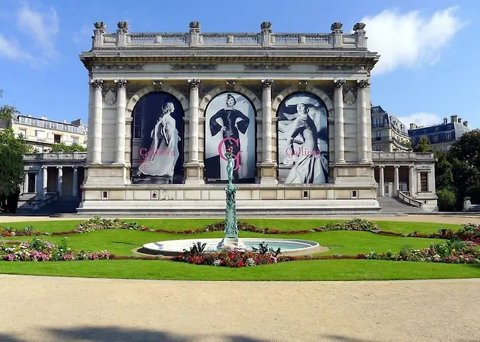 Appartement Superb 4 Bdrms 185m2 Trocadero Paris