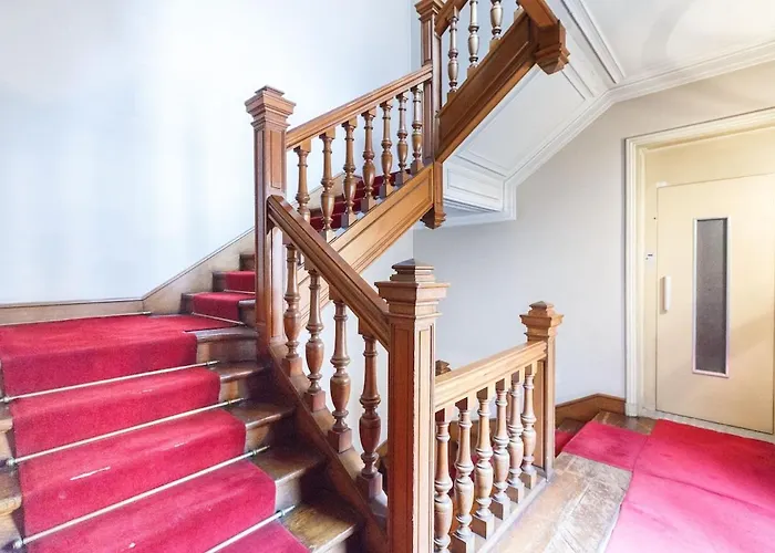 Superb 4 Bdrms 185m2 Trocadero