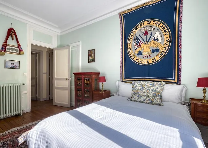 Superb 4 Bdrms 185m2 Trocadero