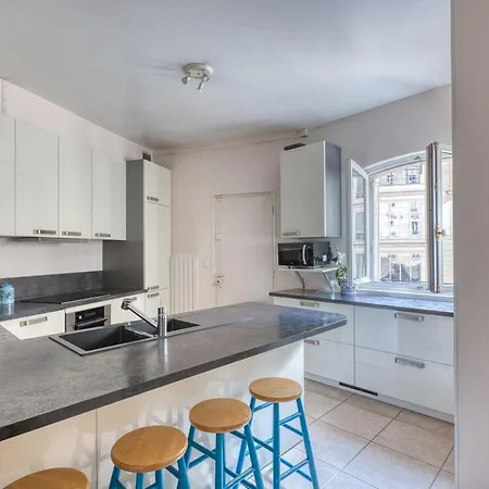 Superb 4 Bdrms 185m2 Trocadero Apartament