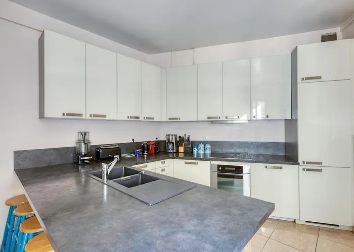 Superb 4 Bdrms 185m2 Trocadero Apartament